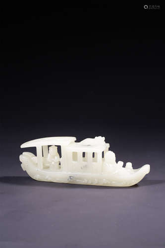 A CARVED BLACK AND WHITE JADE BOAT,QING DYNASTY