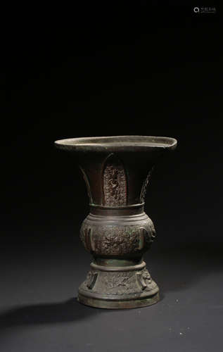 A BRONZE VASE,QING DYNASTY