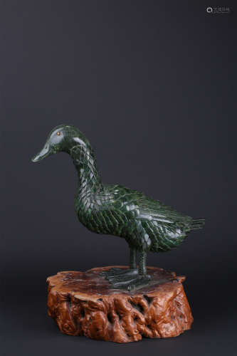 A SPINACH-GREEN JADE DUCK,QING DYNASTY