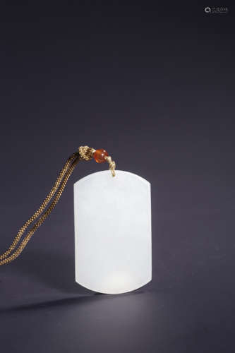 A WHITE JADE PENDANT，QING DYNASTY