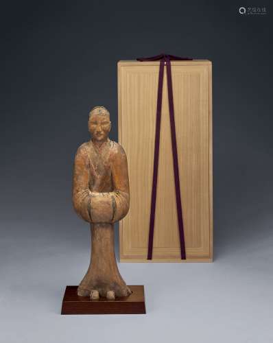 西漢 木雕加彩人俑