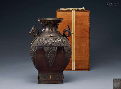 清代 古銅製雙獸耳壺