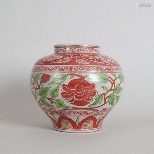 A Chinese Red and Green 'Floral' Jar