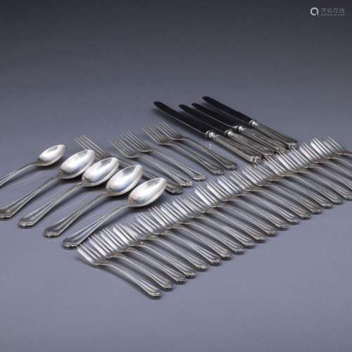 PART OF CUTLERY SET