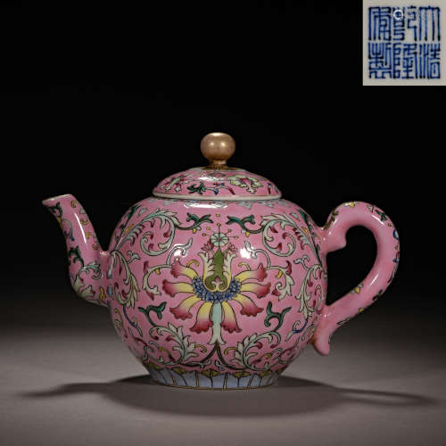 中國清代，珐琅彩茶壶