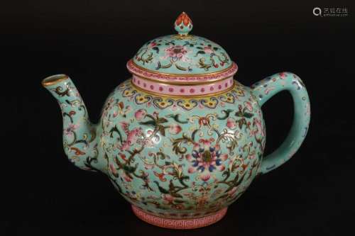 Chinese Late Qing Dynasty Porcelain Teapot,