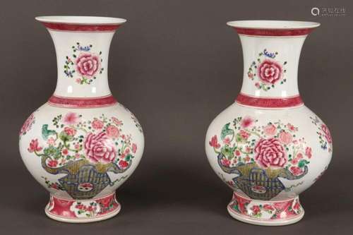 Pair of Chinese Export Late Qing Porcelain