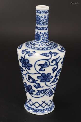 Chinese Blue and White Porcelain Vase,