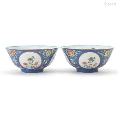 Pair of Chinese blue and white porcelain mauve ground bowls ...