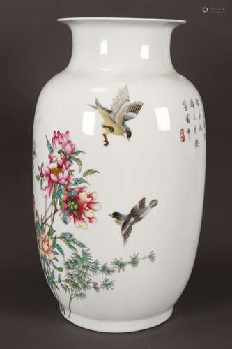 Good Chinese Porcelain Vase,