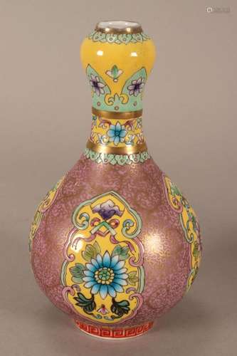 Chinese Enamel Vase,