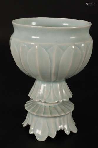 Chinese Qingbai Glaze Lotus Leaf Cup,