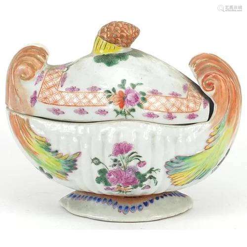 Chinese porcelain sauce tureen with pineapple finial hand pa...