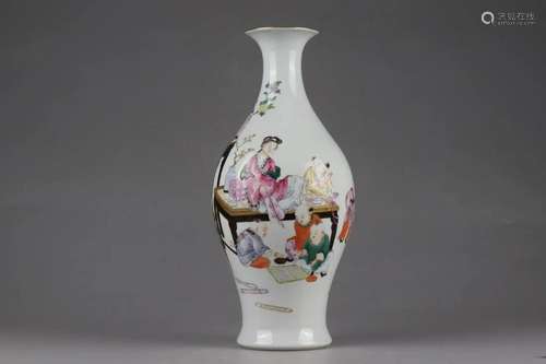 CHINESE FAMILLE ROSE VASE,QIANLONG MARK