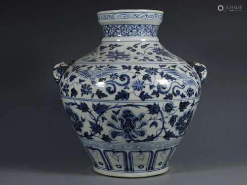 CHINESE BLUE AND WHITE JAR