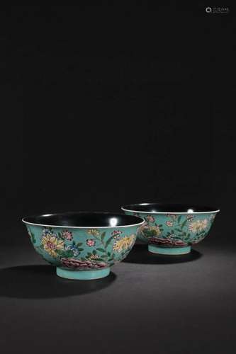 PAIR OF CHINESE INK GLAZED FAMILLE ROSE BOWLS