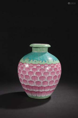 CHINESE FAMILLE ROSE JAR