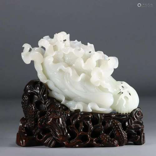 CHINESE HETIAN JADE ORNAMENT