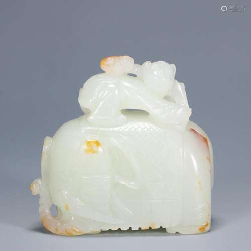 CHINESE HETIAN JADE PENDANT