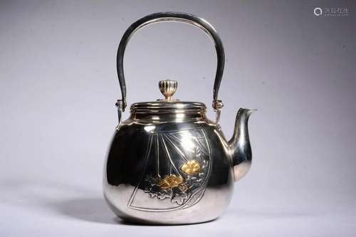 CHINESE GILT METAL TEAPOT WITH HANDLE