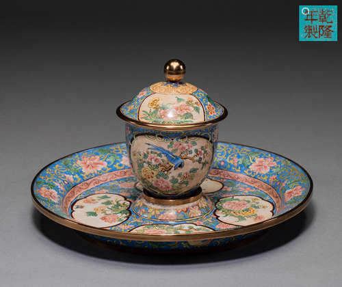 Chinese enamel vase of qing Dynasty