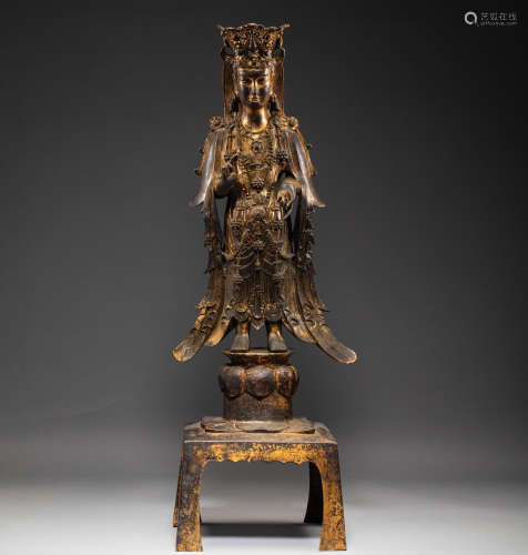 Chinese Tang Dynasty bronze gilt Buddha statue