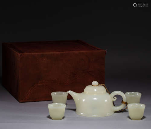 Hetian jade teapot from Qing Dynasty, China