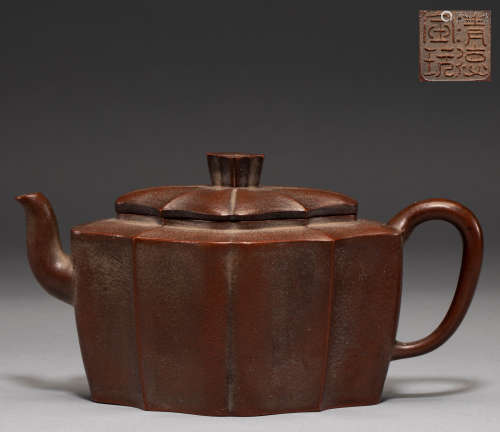 Chinese purple teapots from the Qing Dynasty