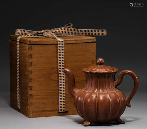 Chinese purple teapots from the Qing Dynasty