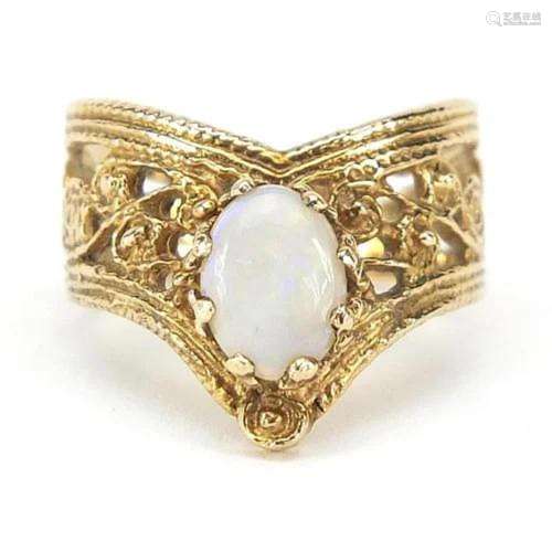 9ct gold pierced herringbone and cabochon opal ring, size L/...