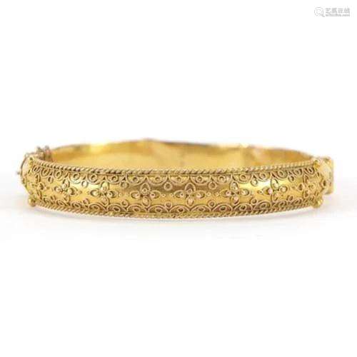Victorian 15ct gold hinged bangle, 6.5cm wide, 12.0g