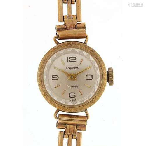 Sekonda, ladies 9ct gold wristwatch with 9ct gold strap, 17m...