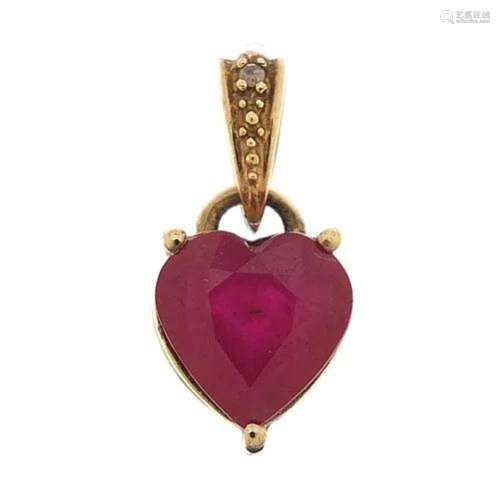 9ct gold ruby love heart and diamond pendant, 2cm high, 1.8g