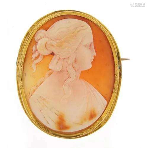 Cameo maiden head brooch with gold coloured metal mount, 4.2...