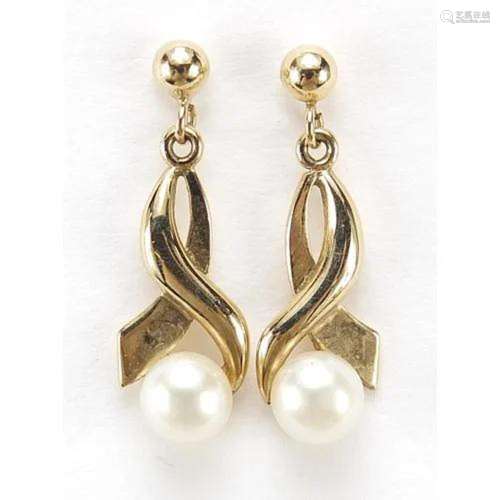 Pair of 9ct gold cultured pearl drop earrings, 2.1cm high, 1...