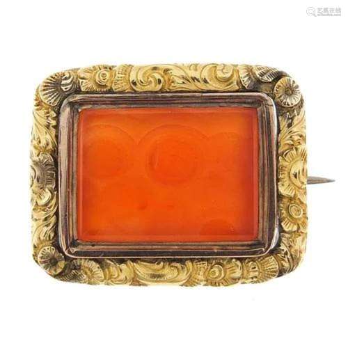 Early 19th century gold coloured metal carnelian brooch pend...
