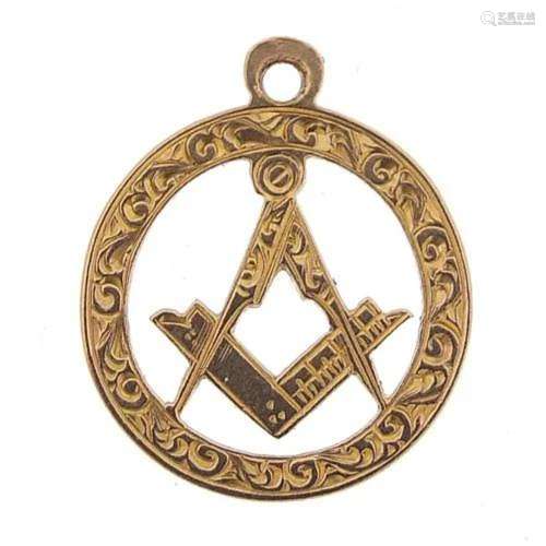 9ct gold masonic pendant, 2cm high, 1.7g