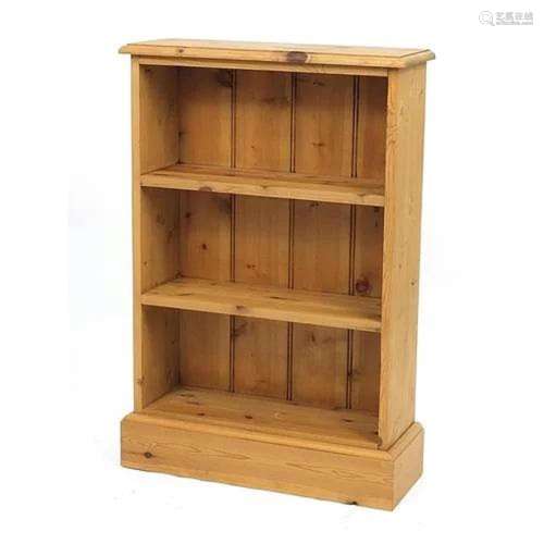 Pine three shelf open bookcase, 91cm H x 62cm W x 21.5cm D