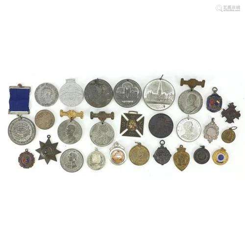 Commemorative medallions, jewels and fobs, some silver inclu...