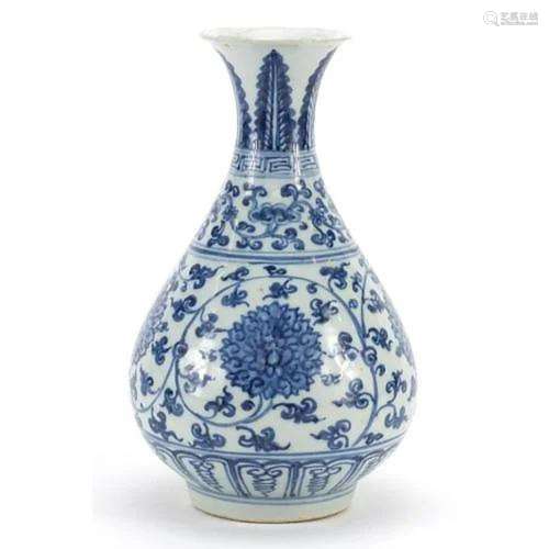 Chinese blue and white porcelain vase hand painted with flow...