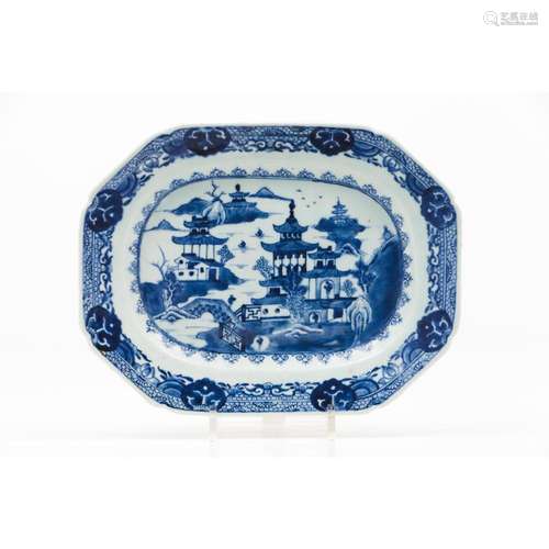 An octagonal serving platter