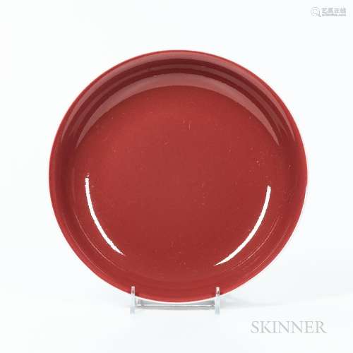 Monochrome Red-glazed Dish,