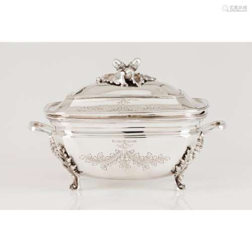 A tureen with cover