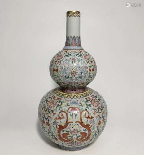 Chinese Famille Rose Glazed Porcelain Gourd Vase