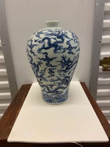 Chinese Blue and White Porcelain Meiping Vase