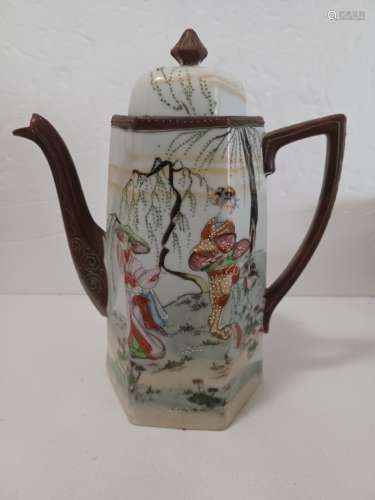 Japanese Antique porcelain Teapot,Mark