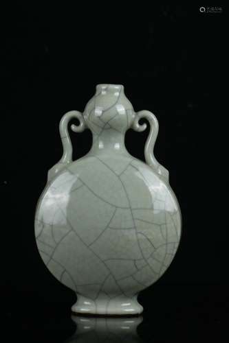 Ge Glaze Style Porcelain Bottle, China