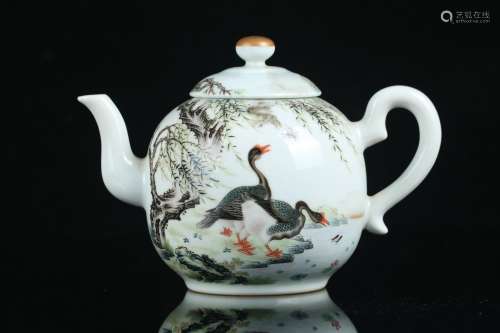 En Grisaille Porcelain Teapot, China