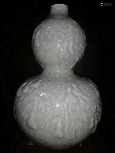 Carving Porcelain Gourd Bottle, China