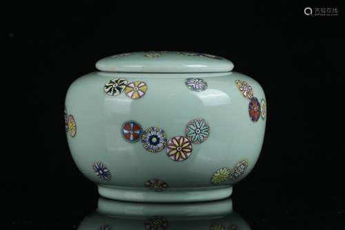 Green Glaze Porcelain Covered Jar, China